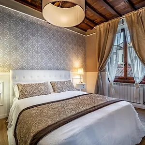 Yid Gallery Art&design In The Heart Of Apartment Florence